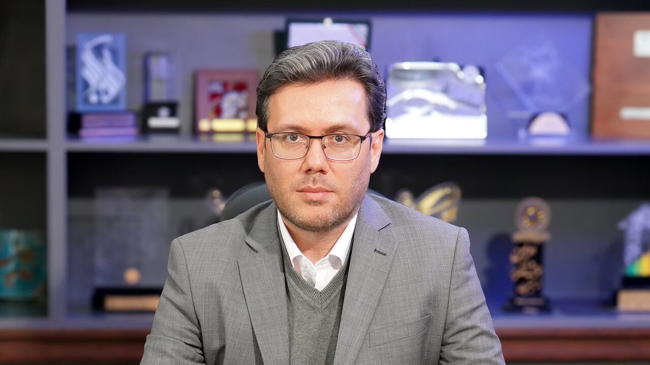 بهره برداری از میدانگاه سبزه میدان تهران در آستانه نوروز| تکمیل بازپیرایی میدان گاه ۲۰۰ ساله پایتخت