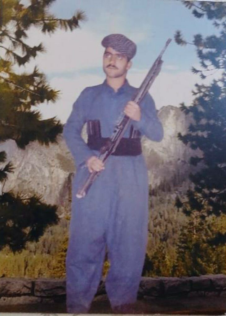 مهمانی ده هشتادیها در خانه مادر شهید گمنام