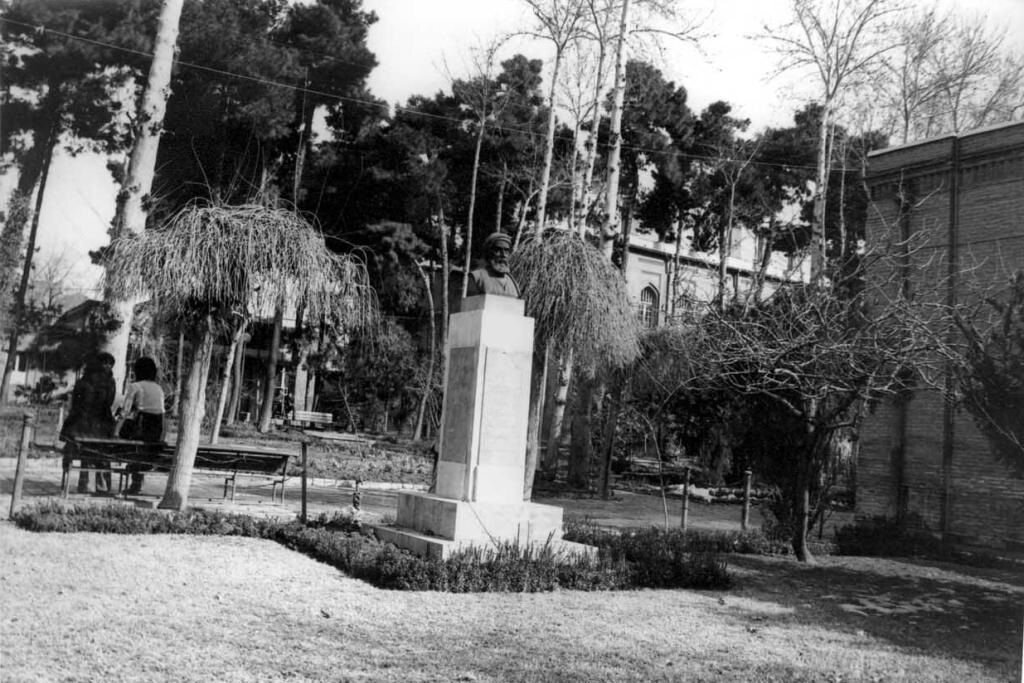 یک باغ پرماجرا در قلب تهران