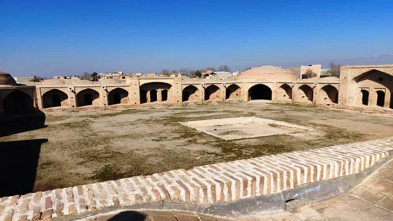 کاروانسرای ینگه امام