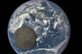 آیا زمین در مسیر یک اتفاق کیهانی بزرگ است؟