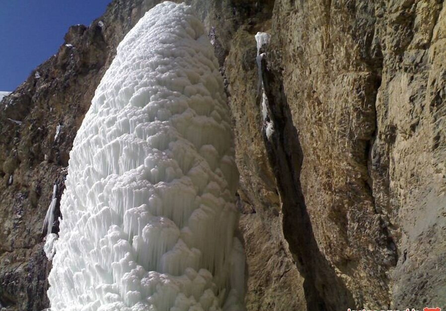 مرتغعترین آبشار تهران کجاست؟ | عکسهای حیرتانگیز این جاذبه طبیعی را ببینید