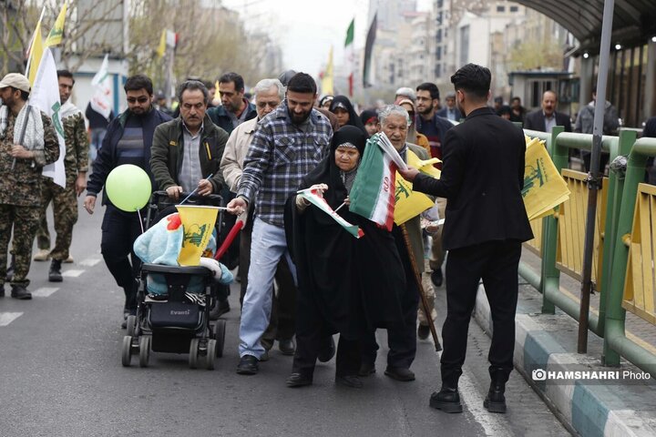 شرکت مردم در مراسم روز قدس