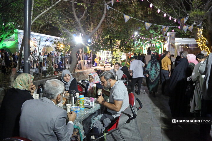 جشن خیابانی عید سعید فطر در میدان ولیعصر(عج)