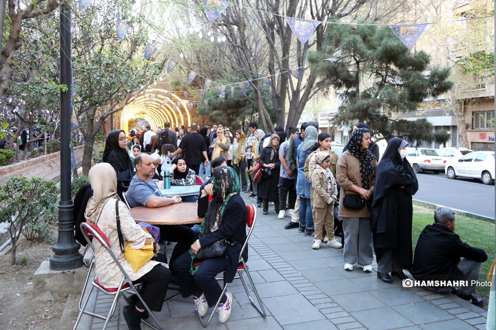 جشن خیابانی عید سعید فطر در میدان ولیعصر(عج)