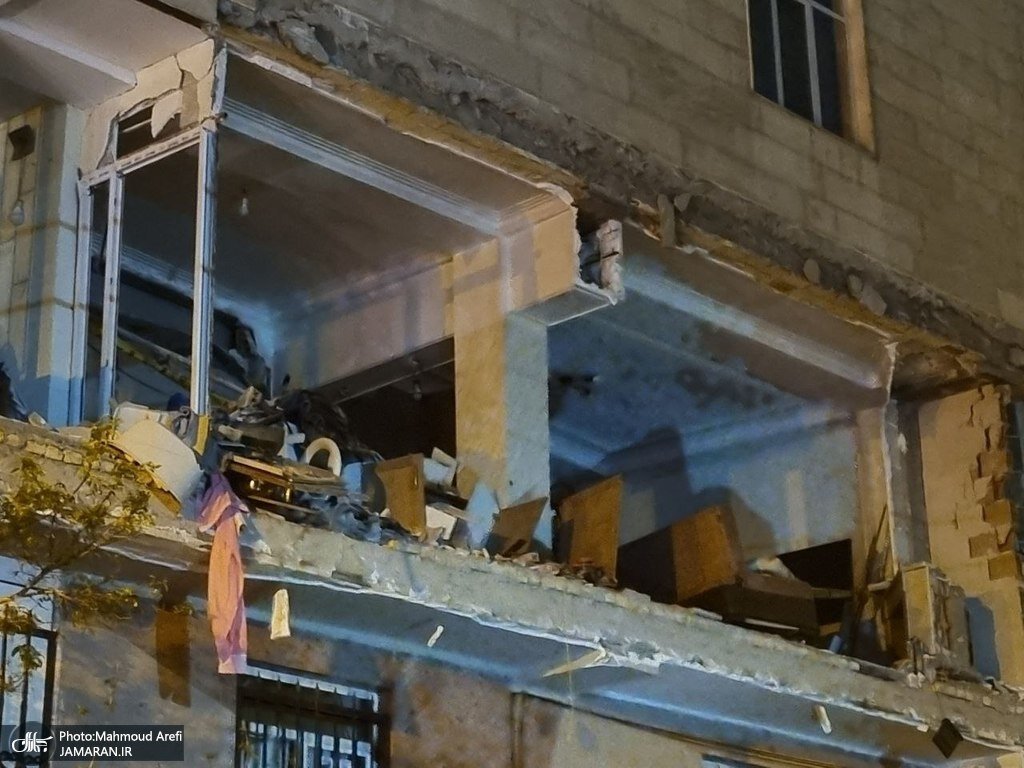 وضعیت مجتمع ۴۵ واحدی در شمال تهران پس از انفجار دیشب | تصاویر