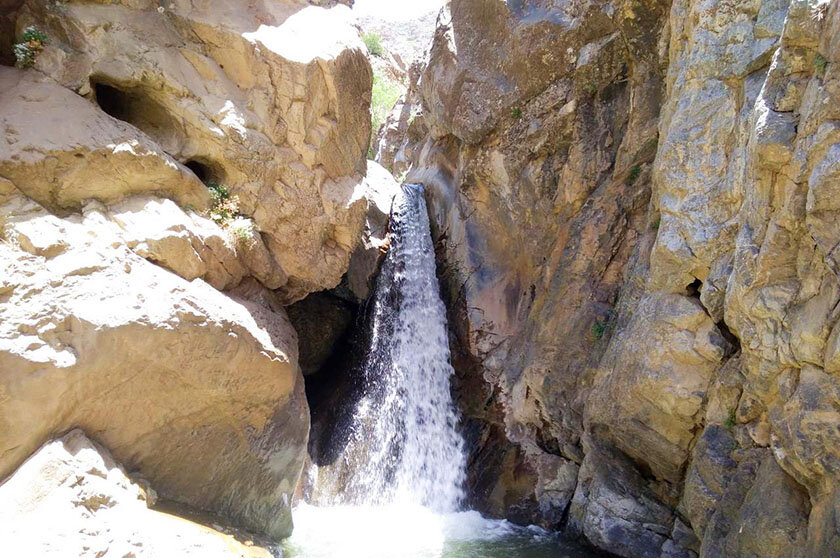 درمان بیماریهای پوستی و گوارشی با تیزآب | چگونه به تیزآب برویم؟