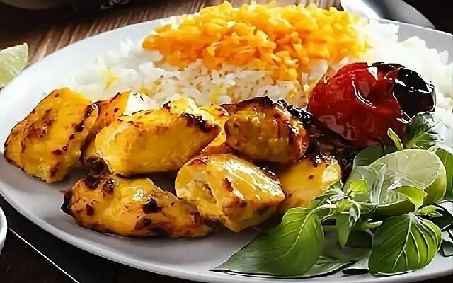 بدون نیاز به سیخ و منقل، جوجه کباب قابلمه ای درست کنید