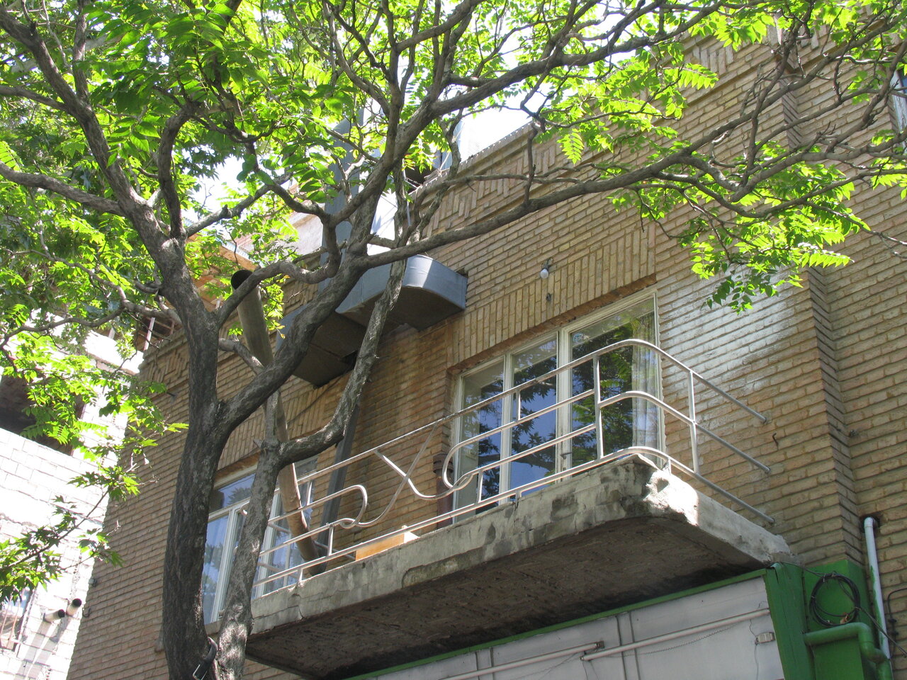 بهارانه‌ای از محله بهار تهران