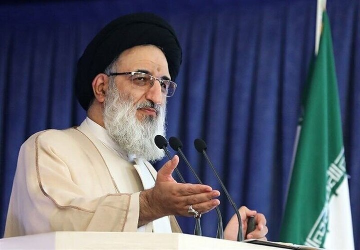 تشکر یک امام جمعه از رئیس جمهور به خاطر عزل معاون پارلمانی + ویدئو