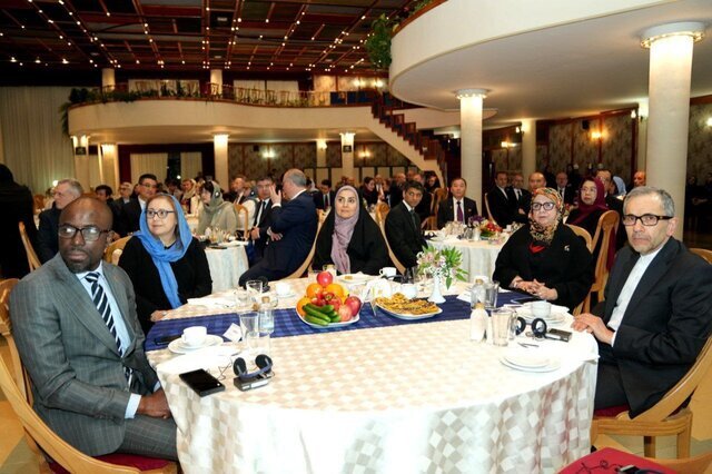 عراقچی: حاضریم مسیر مذاکره غیرمستقیم را بیازماییم | بزرگداشت نوروز در وزارت خارجه + تصاویر