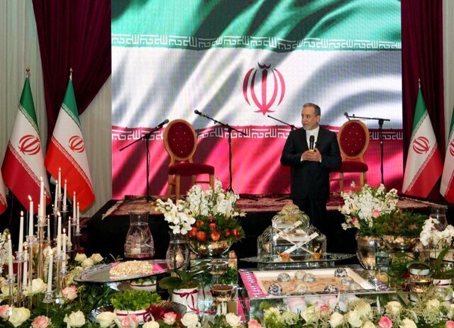 عراقچی: حاضریم مسیر مذاکره غیرمستقیم را بیازماییم | بزرگداشت نوروز در وزارت خارجه + تصاویر