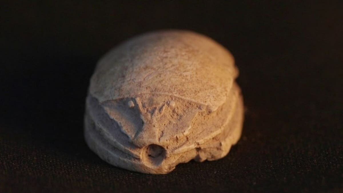 کشف اتفاقی طلسم باستانی ۳۸۰۰ ساله توسط دختری سه ساله! | عکس