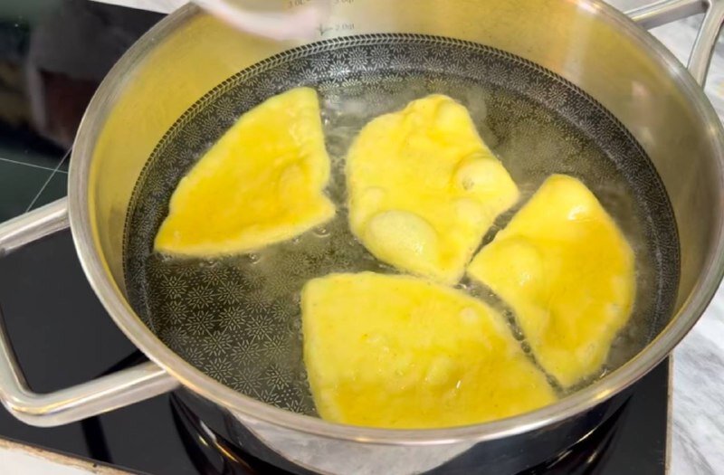 آموزش پخت نان اگردک ساده و پر طرفدار سنتی همدان بدون فر