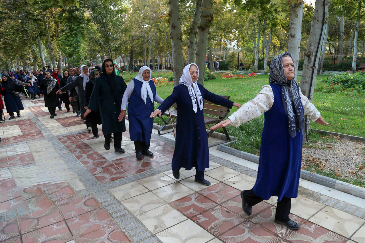 به این ۶ دلیل در سالمندی ورزش کنید