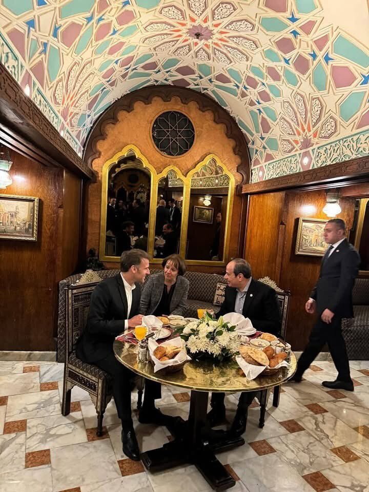 گردش مکرون و سیسی در بازار تاریخی قاهره | تصاویر