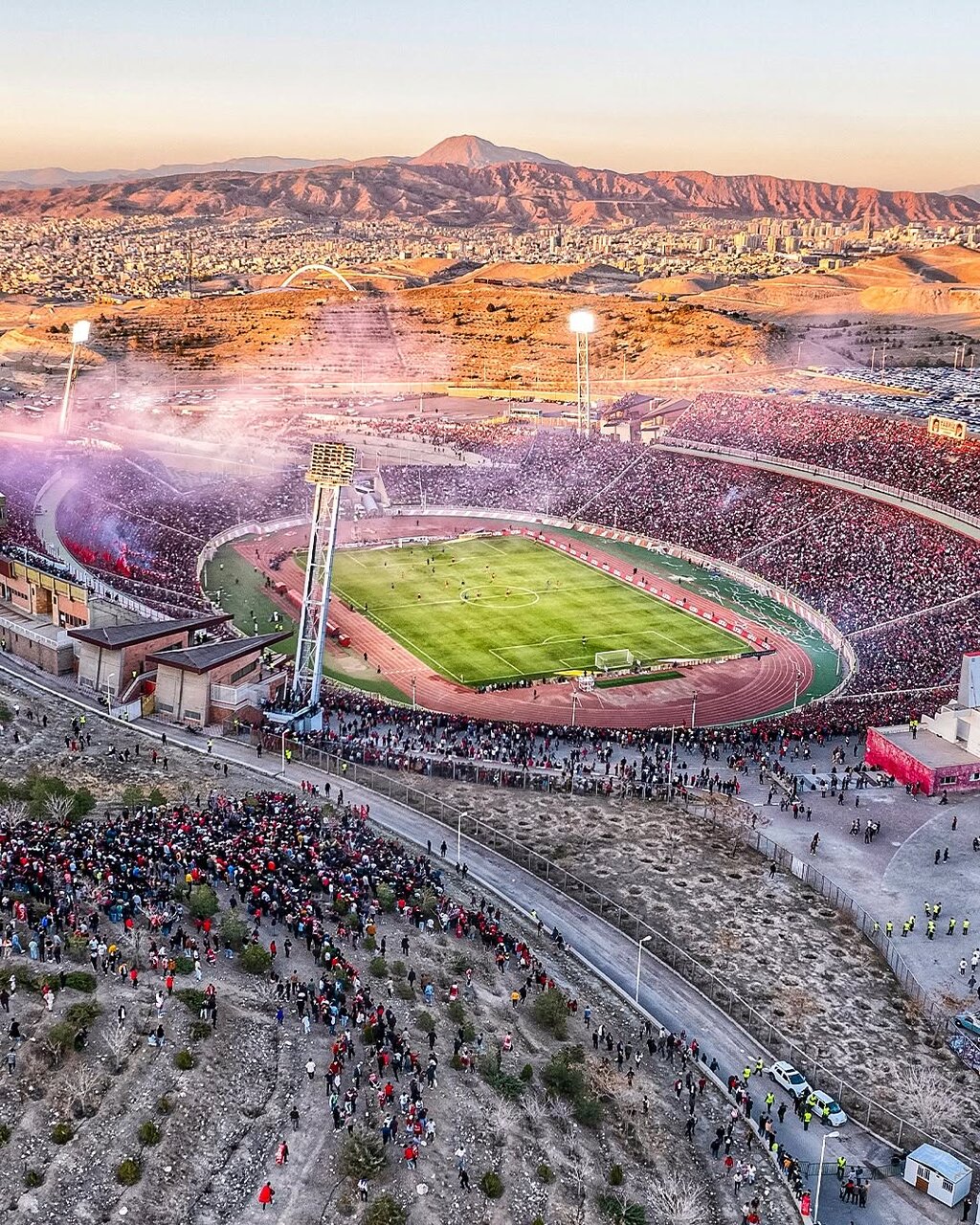 تصاویری از ورزشگاه «یادگارامام تبریز» در صفحات خارجی