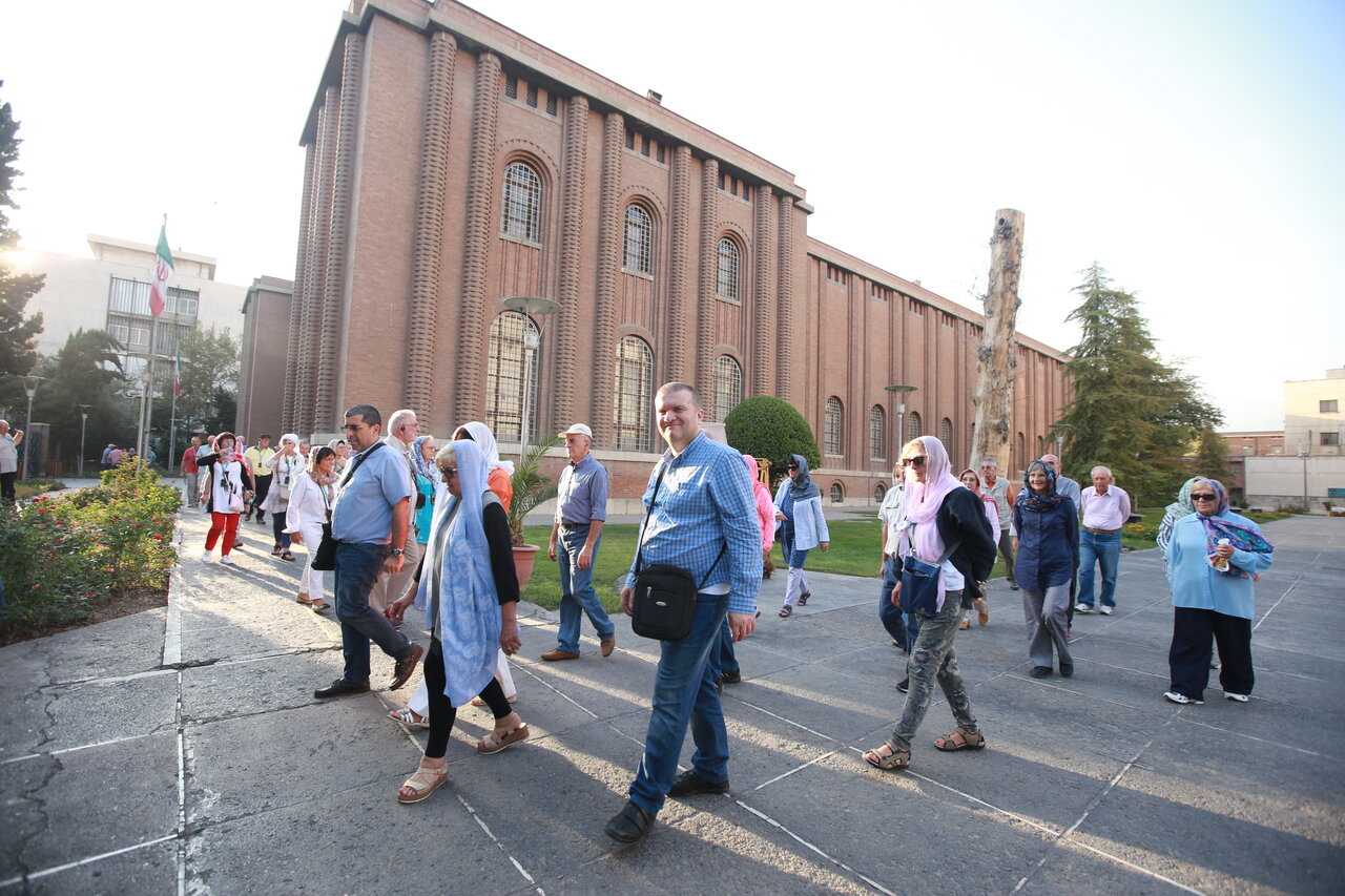 خیابان آشتیکنان ادیان