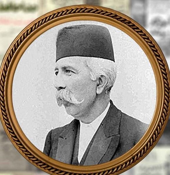 آرامگاهی با نقاشی‌های گرانبها و سنگاب تاریخی | ورود به این مقبره خانوادگی ممنوع است