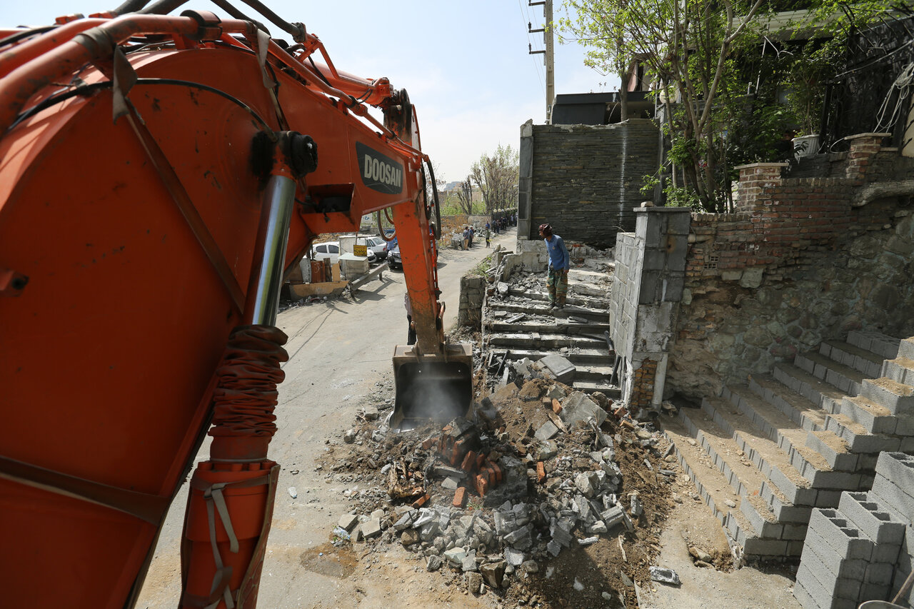 تملک تخریب آبشار فرحزاد منطقه 5