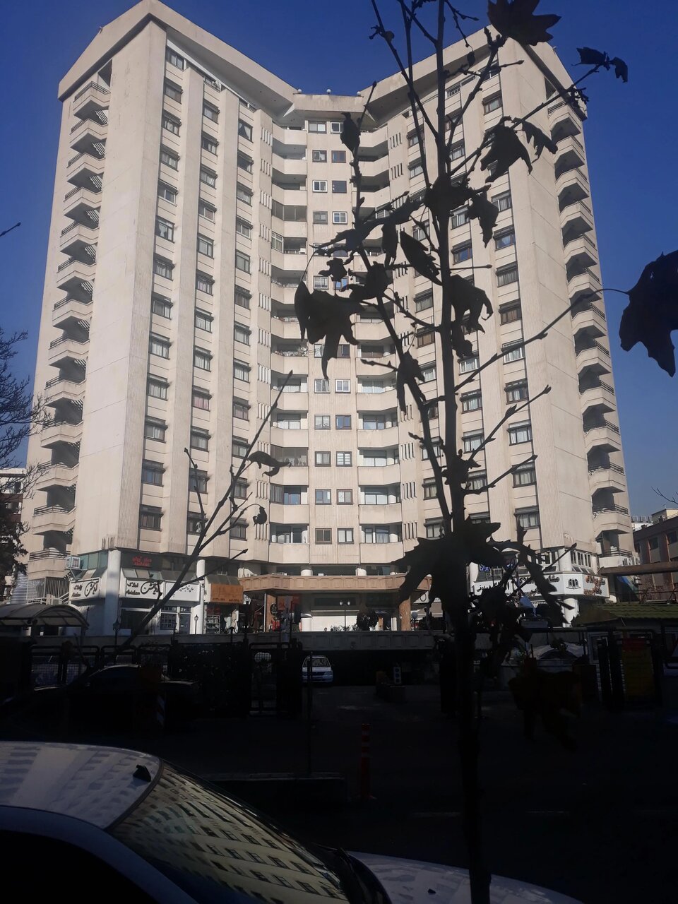 داستان ساخت برج معروف ونک در جاخرمنی | بلندترین برج تجاری این محله را بشناسید