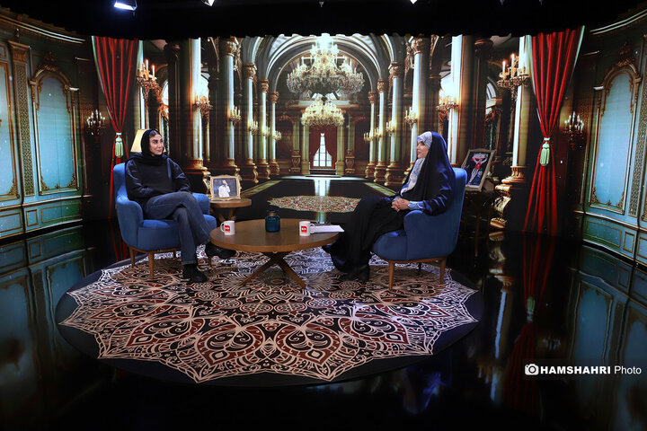 گفت و گوی مژده لواسانی با ناهید کیانی