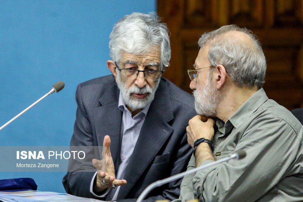 علی لاریجانی با ظاهر غیررسمی در جلسه شورای عالی انقلاب فرهنگی | تصاویر