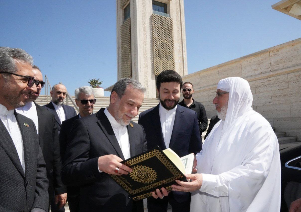 سید عباس عراقچی در مسجد جامع کبیر الجزایر | تصاویر