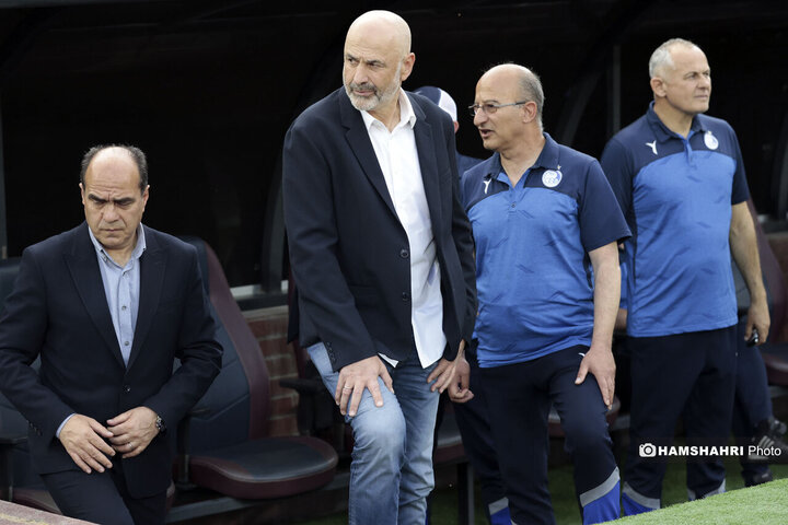 بازی فوتبال استقلال و فولاد خوزستان