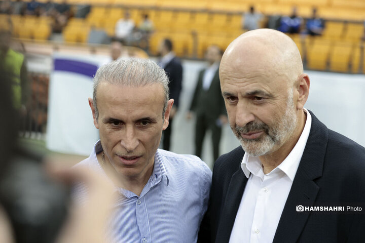 بازی فوتبال استقلال و فولاد خوزستان