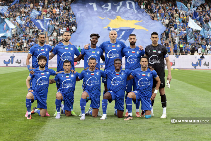 بازی فوتبال استقلال و فولاد خوزستان