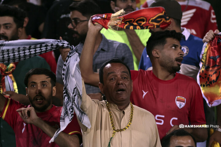 بازی فوتبال استقلال و فولاد خوزستان