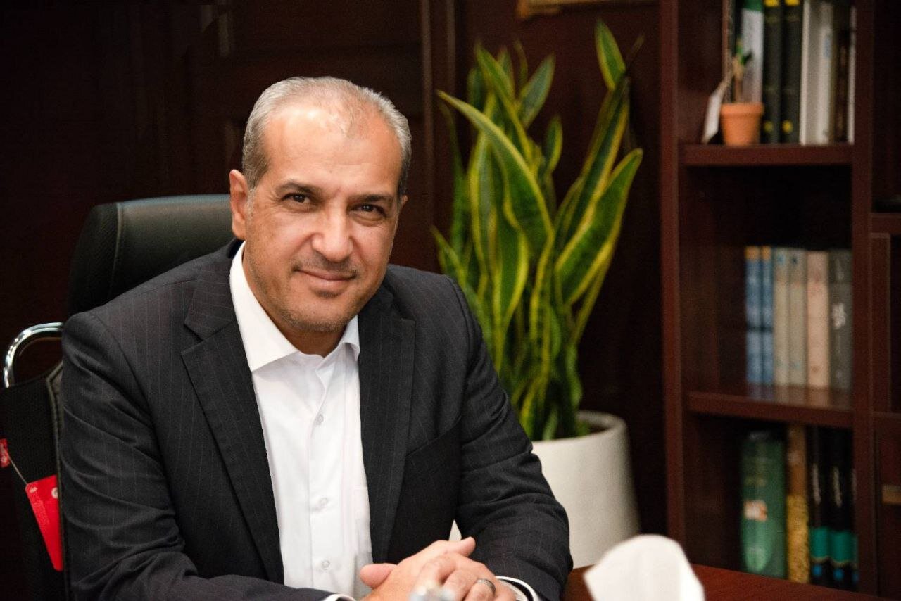 هادی حق بین. شهردار منطقه یک