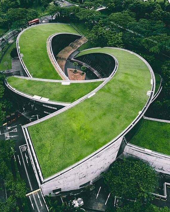 ساختمان این دانشگاه یک اثر هنری معماری مهندسی است | عکس