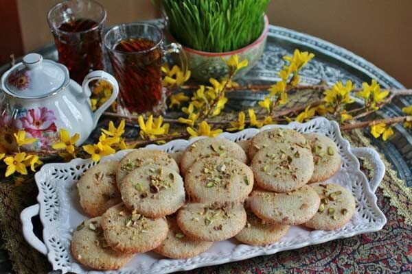 قرابیه پسته؛ شیرینی اصیل و دلربا که طعم بهشت می دهد