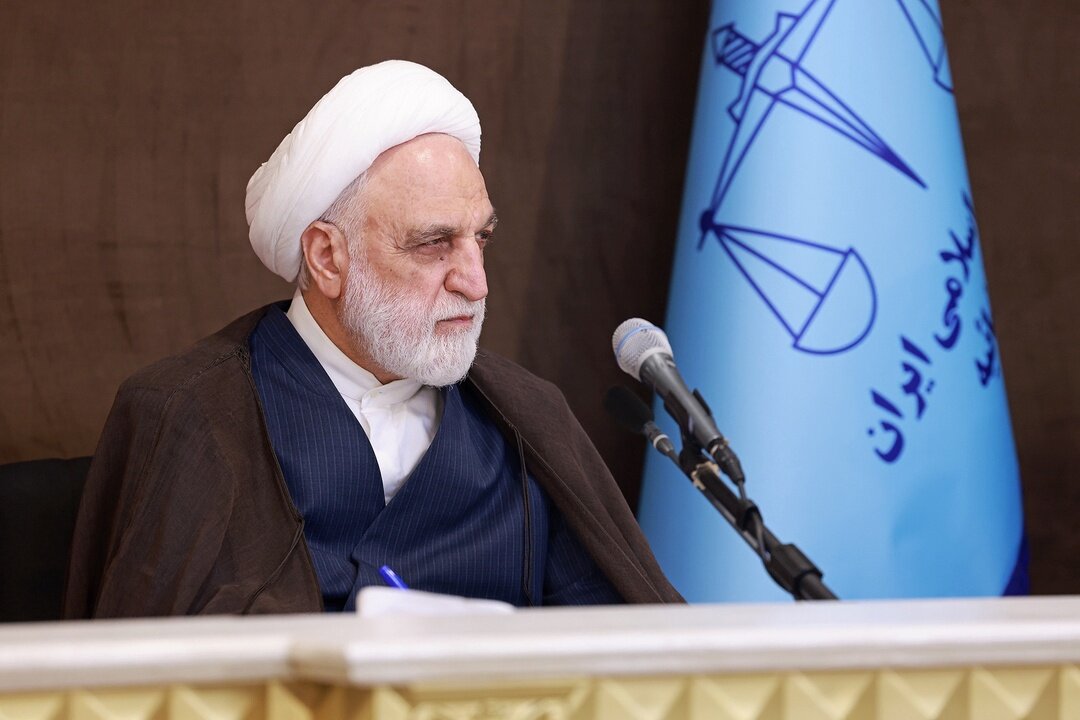 دشمن دنبال مشغول کردن ما به مسائل دسته چندم است  |  توصیه مهم اژه‌ای به مرکز حفاظت و اطلاعات