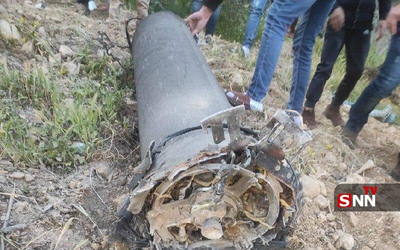 اولین تصاویر از بوستر موشک یمنی در اسرائیل | لحظه فرار صهیونیستها بعد از اصابت موشک