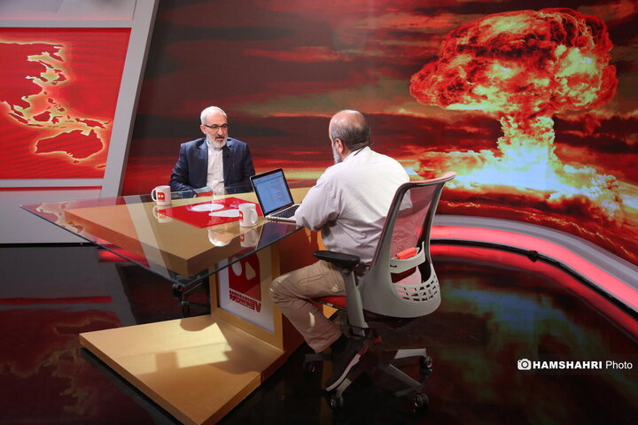 بمب هسته‌ای؛ آری یا خیر