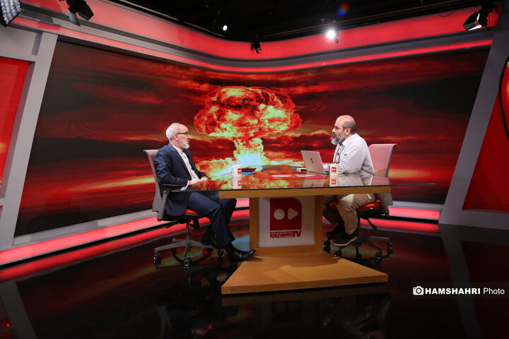 بمب هسته‌ای؛ آری یا خیر