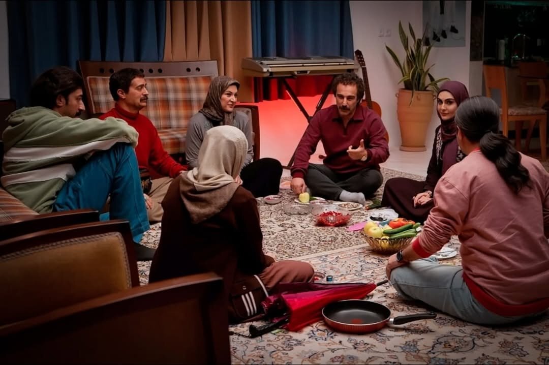 پشت صحنه لحظهای که فهیمه به بهتاش سیلی زد | محسن هر دستمزدی گرفته، کم گرفته! | خرس نباید گرمش میشد، ما با ۱۲ تا دوربین هر کاری که انجام داد...