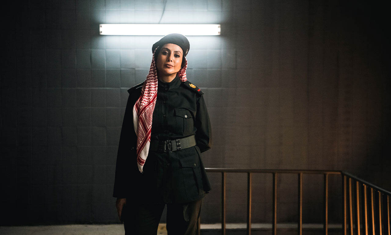 شباهت رضا عطاران به دیکتاتور عراق! | چهره متفاوت پریناز ایزدیار و آزاده صمدی را در این فیلم ببینید