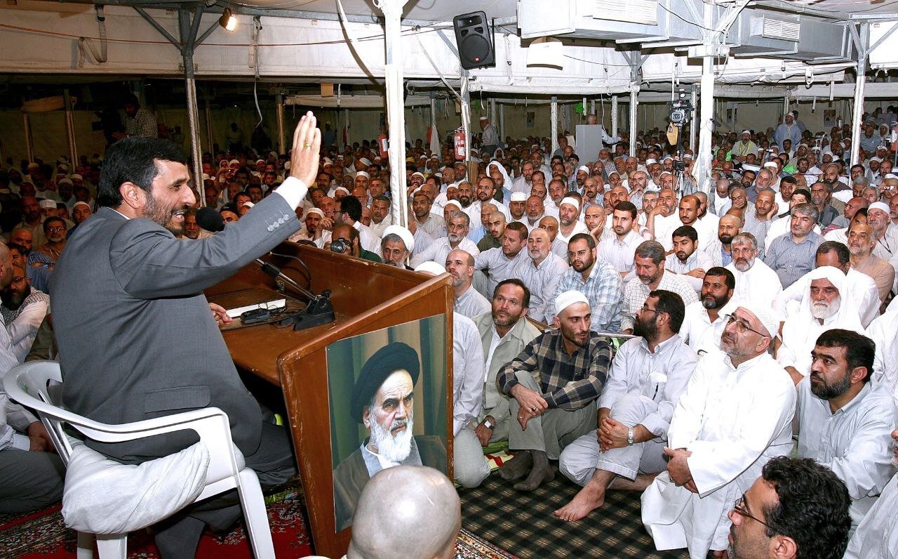 تصاویر دیده نشده از سفر احمدی‌نژاد به مکه