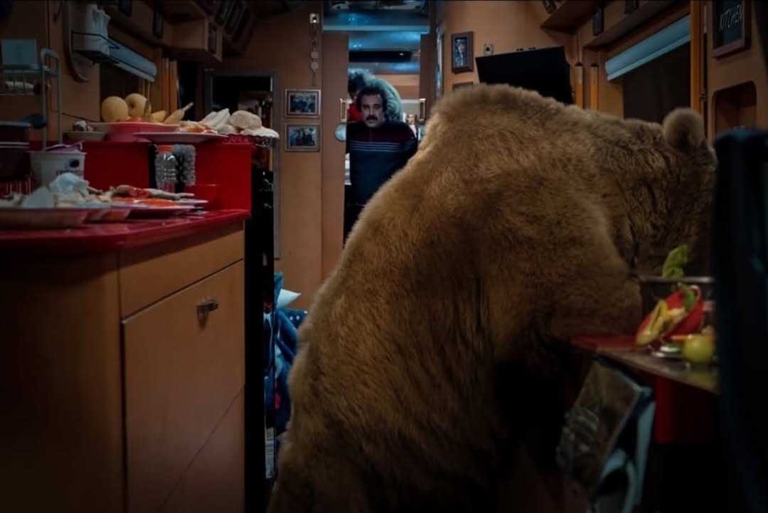 پایتخت ادامه دارد؟ | همه جا مخروبه بود؛ ما کمپر ارسطو را هم از صفر شروع کردیم