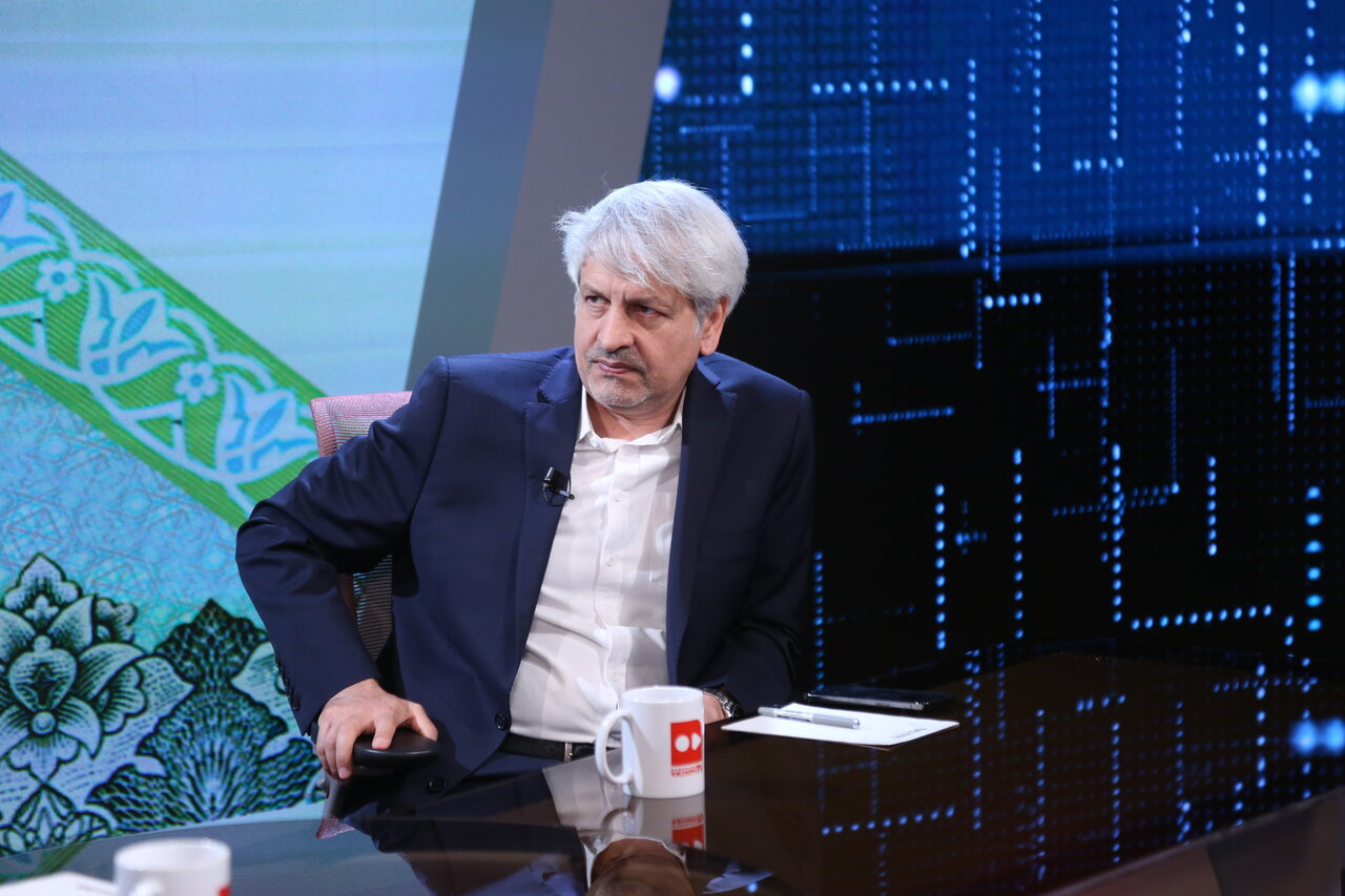 پشت پرده نوسانات ارزی | دلیل نوسانات شدید ارز در ایران چیست؟