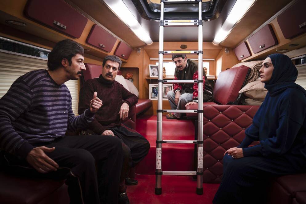 پشت صحنه «پایتخت ۷»؛ از کمپر ارسطو تا بازیگران | تصاویر