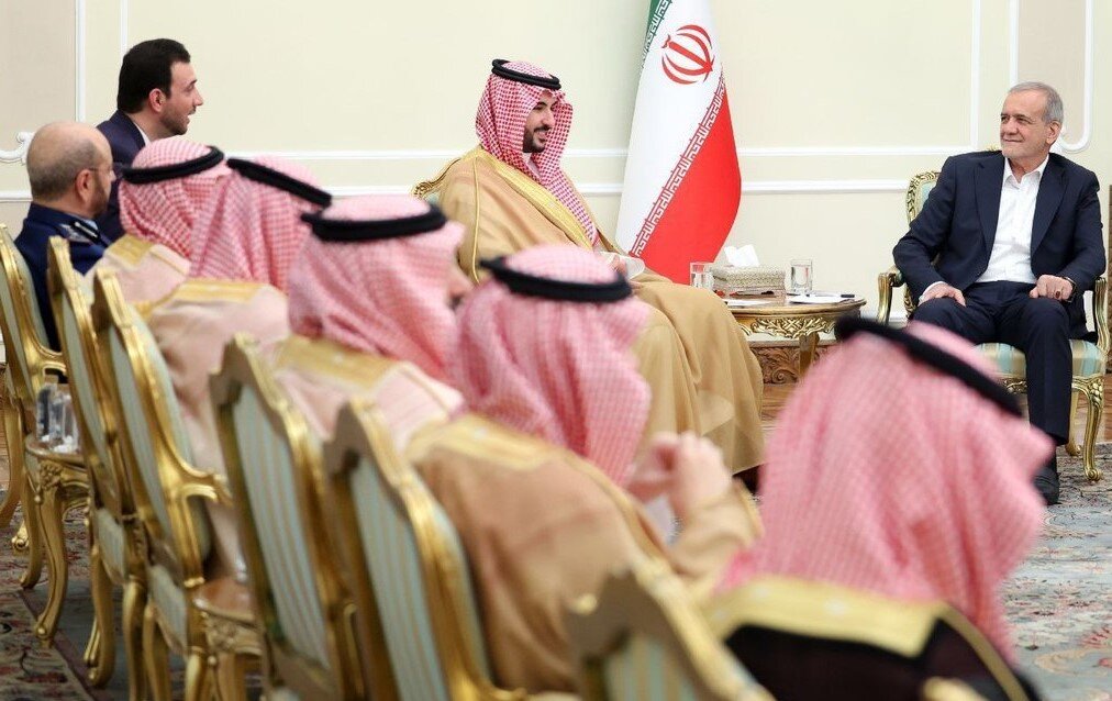 پزشکیان و خالد بن سلمان وزیر خارجه عربستان