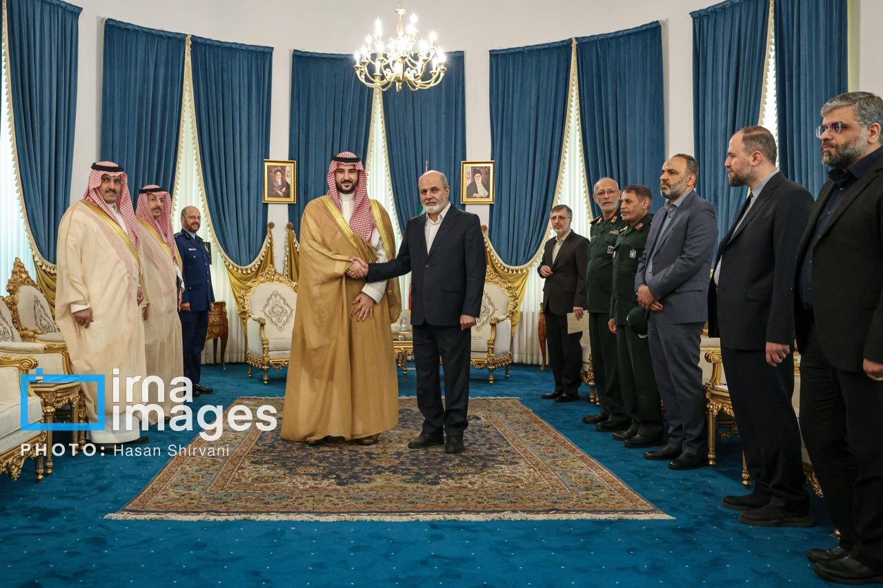 احمدیان و وزیر خارجه عربستان