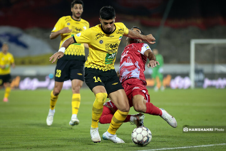 تصاویر بازی فوتبال پرسپولیس و سپاهان| جام از تهران خارج شد