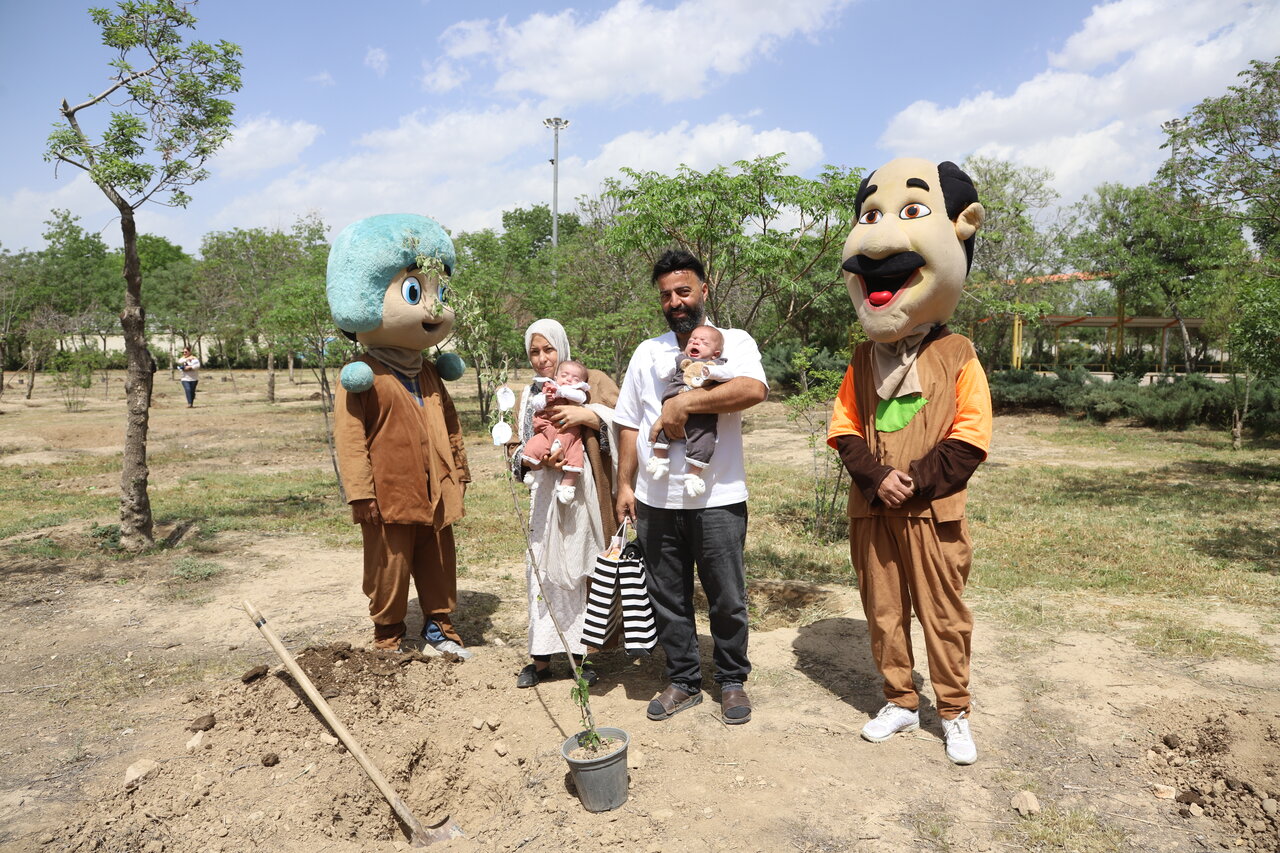 نفسهای تازه شهر زیر سایه درختان