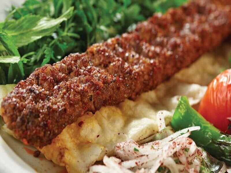 کباب بناب آذری؛ یکی از لذیذترین انواع کبابهای ایرانی